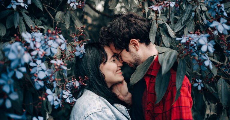 célébrez la saint-valentin avec amour et romantisme ! découvrez des idées de cadeaux, des dîners romantiques et des activités pour raviver la flamme de votre relation. faites de cette journée spéciale un moment inoubliable.