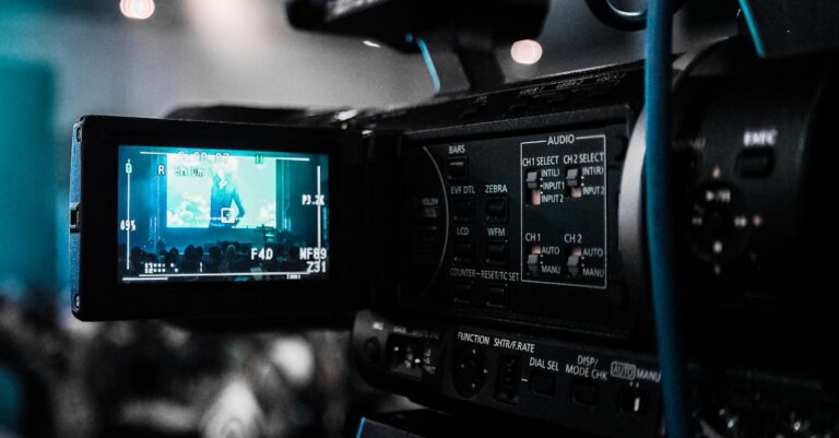 découvrez l'art du montage vidéo avec nos conseils et techniques ! apprenez à créer des vidéos captivantes et professionnelles grâce à des outils et des astuces adaptés à tous les niveaux. que vous soyez débutant ou monteur expérimenté, trouvez l'inspiration et les ressources nécessaires pour donner vie à vos projets audiovisuels.