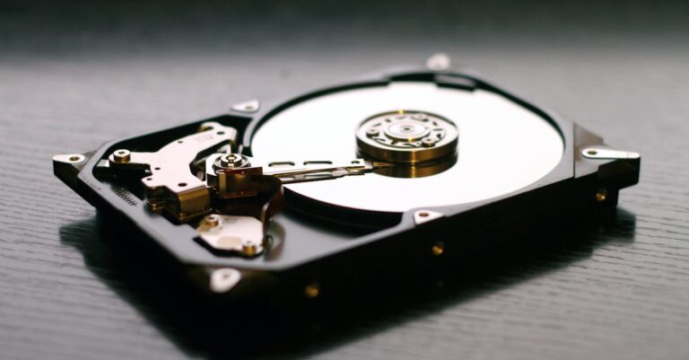 découvrez nos solutions de réparation de disque dur pour restaurer vos données et optimiser les performances de votre ordinateur. profitez d'un service rapide et efficace pour résoudre tous vos problèmes de disque.