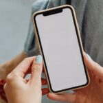 iPhone 5 : nouveau concept design en vidéo découvrez le iphone 5, un smartphone emblématique d'apple alliant design élégant, performance puissante et technologie avancée. plongez dans un monde d'applications, de photographie de qualité et de connectivité avec ce modèle incontournable.
