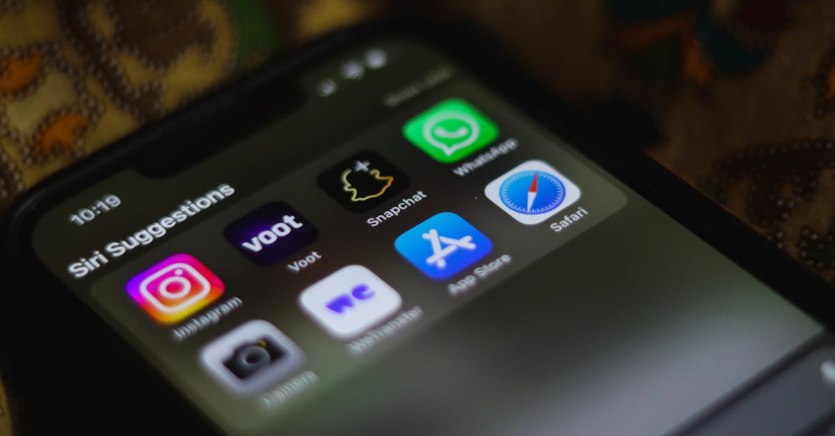 découvrez comment optimiser votre quotidien avec les raccourcis siri. apprenez à automatiser des tâches, à gagner du temps et à personnaliser votre expérience sur iphone et ipad grâce à des commandes vocales simples et efficaces.