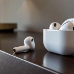 Les AirPods Max : L'alliance parfaite entre élégance et performance audio découvrez les airpods max, le casque qui réunit élégance intemporelle et qualité audio exceptionnelle. profitez d’un son immersif, d’un design raffiné et d’un confort inégalé à chaque écoute.