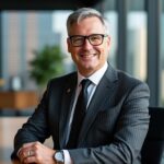 jeff williams, après 27 ans chez apple, rejoint le conseil d'administration de disney, apportant son expertise technologique et son expérience stratégique.