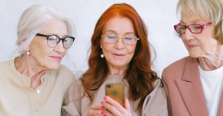 Apple exige une preuve d’âge aux utilisateurs britanniques d’iPhone pour vérifier qu’ils ont plus de 18 ans vérification d'âge sécurisée pour garantir l'accès aux contenus appropriés selon la législation en vigueur.