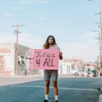 découvrez for all mankind, une série captivante qui réimagine la conquête spatiale et explore les défis humains au-delà de la terre.