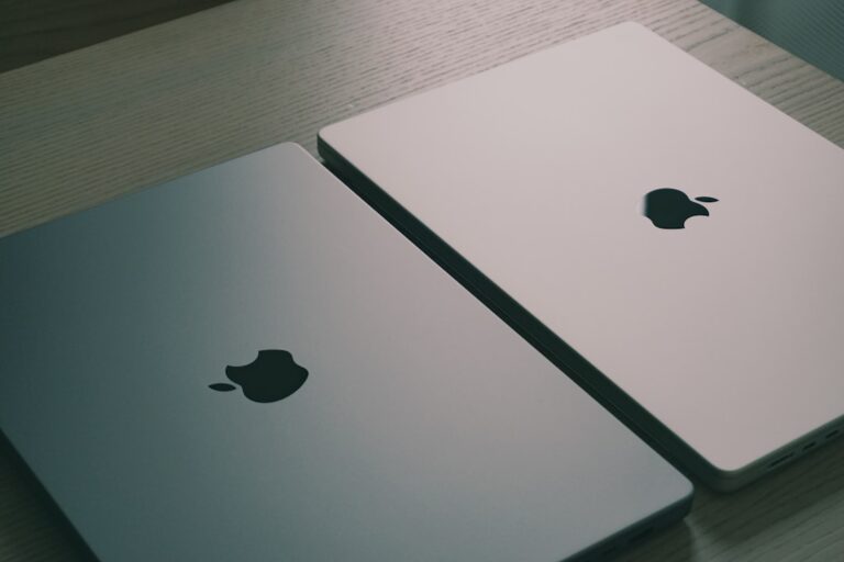 Guide d’achat : MacBook Air M5 vs MacBook Pro M5 – Quel modèle choisir ? comparez les différents modèles de macbook pour trouver celui qui correspond le mieux à vos besoins en termes de performance, design et prix.