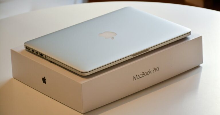 Le MacBook Neo : des découpes trop fréquentes et trop profondes qui inquiètent découpage macbook : guide complet pour personnaliser et protéger votre macbook avec des découpes précises et élégantes.