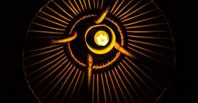 découvrez siri, l'assistant vocal intelligent d'apple, capable de répondre à vos questions, gérer vos tâches et contrôler vos appareils avec une simple commande vocale.